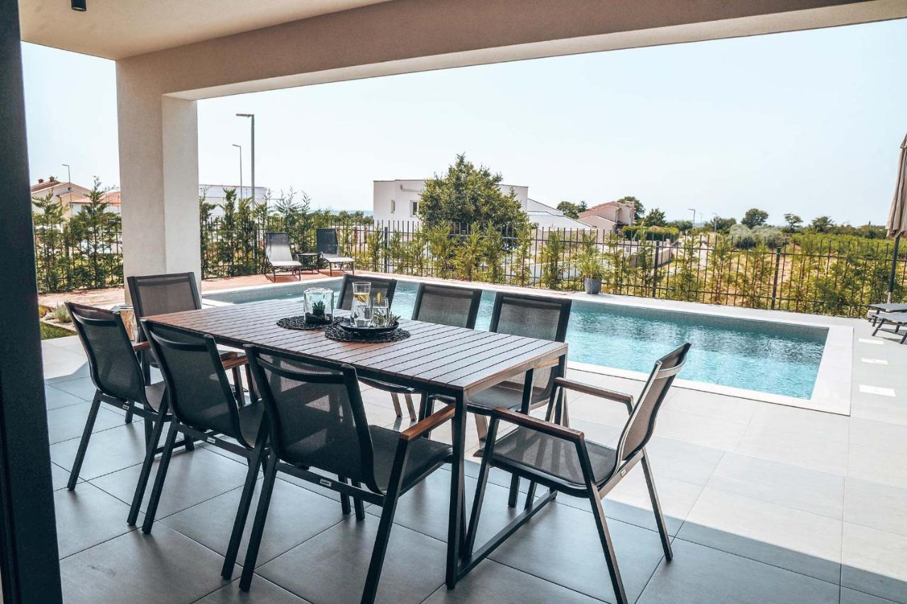 Villa Ivala Pula Ngoại thất bức ảnh