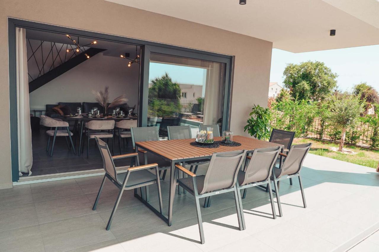 Villa Ivala Pula Ngoại thất bức ảnh